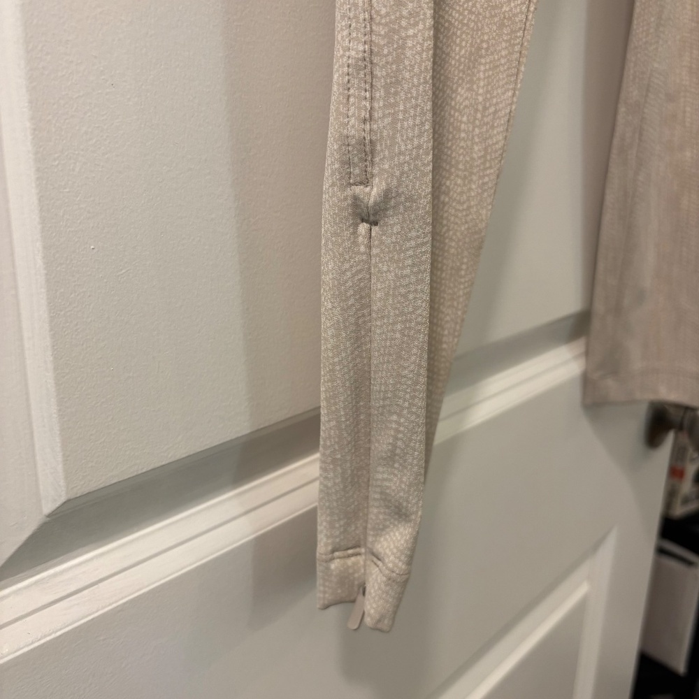 Athleta Delancey Herringbone Tight in Bluff Grey - Picture 4 of 11